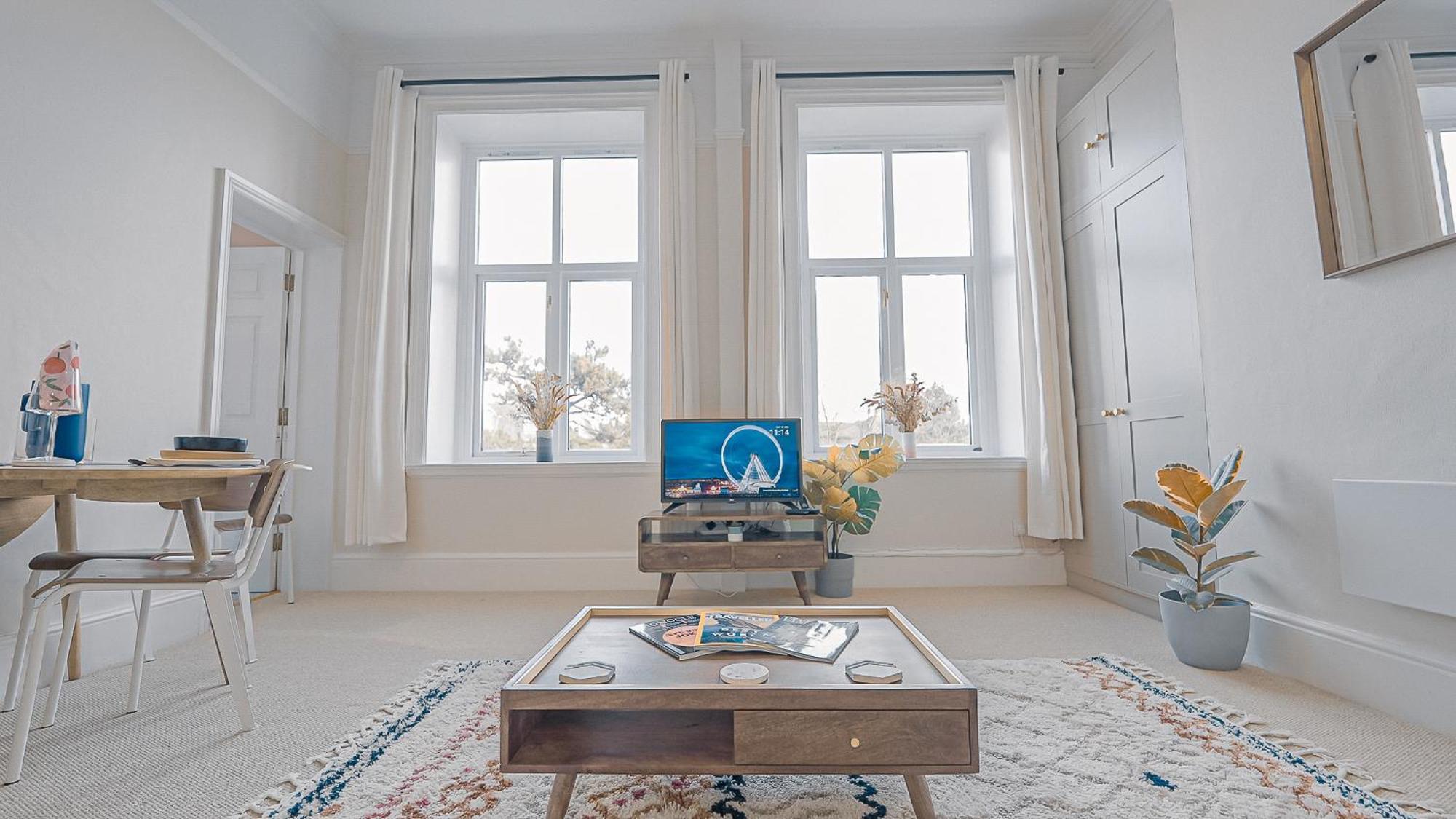Burlington Mansions - Stunning Coastal Apartment Борнмут Экстерьер фото
